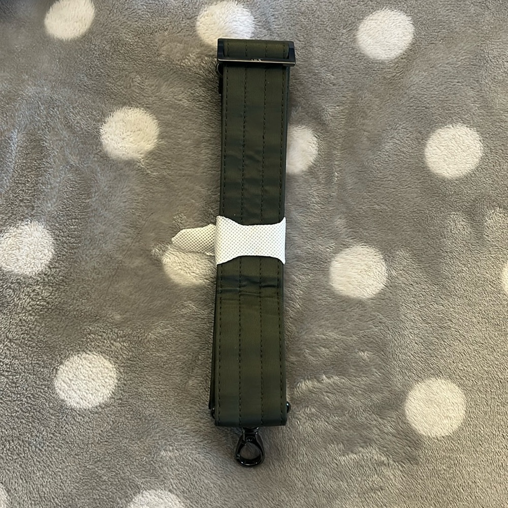 LUG Adjustable 1.5 inch-strap (Olive green)